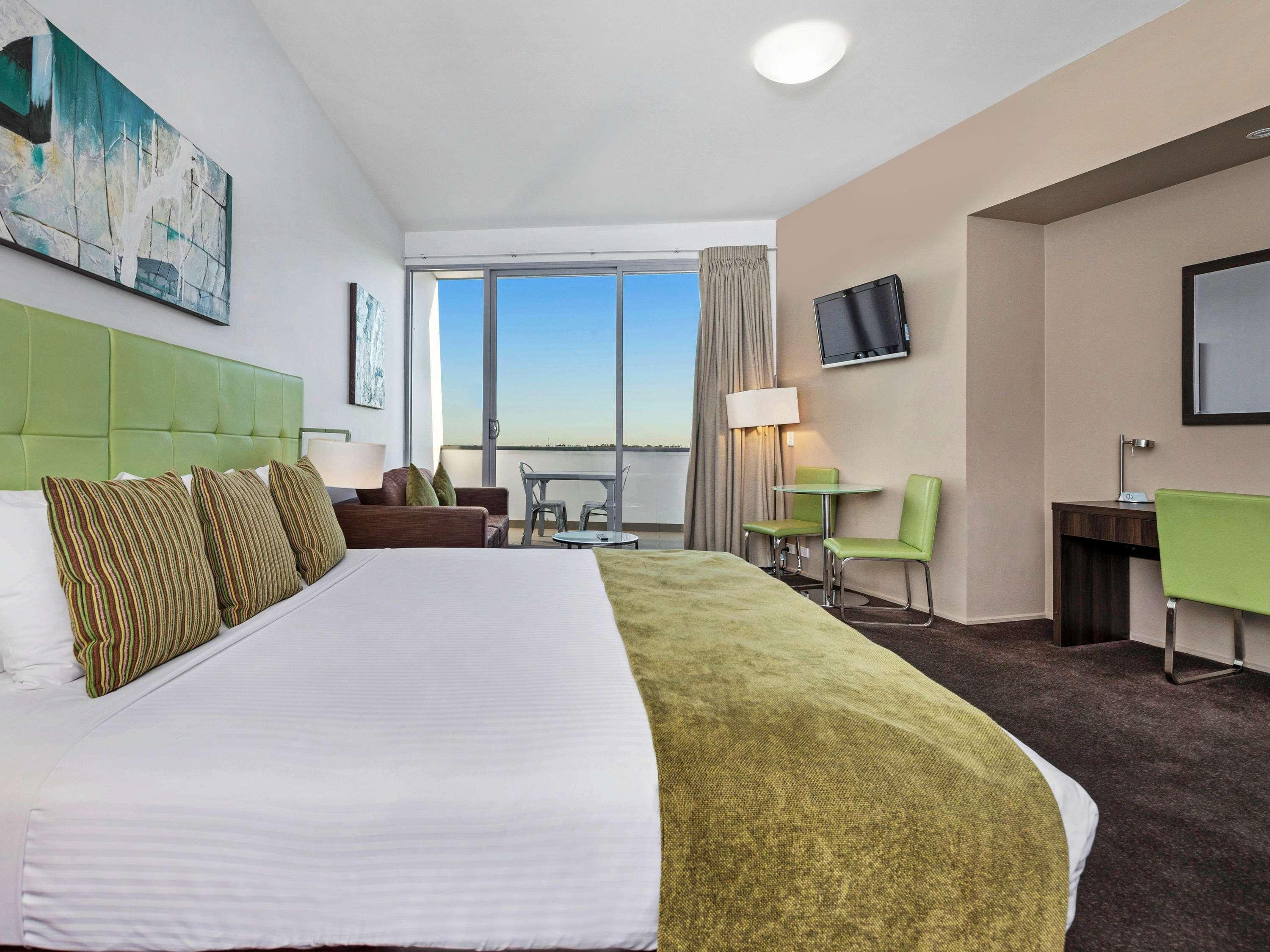 เมอร์เคียว เมลเบิร์น คาโรไลน์ สปริงส์ Hotel แคโรไลน์สปริงส์ ภายนอก รูปภาพ