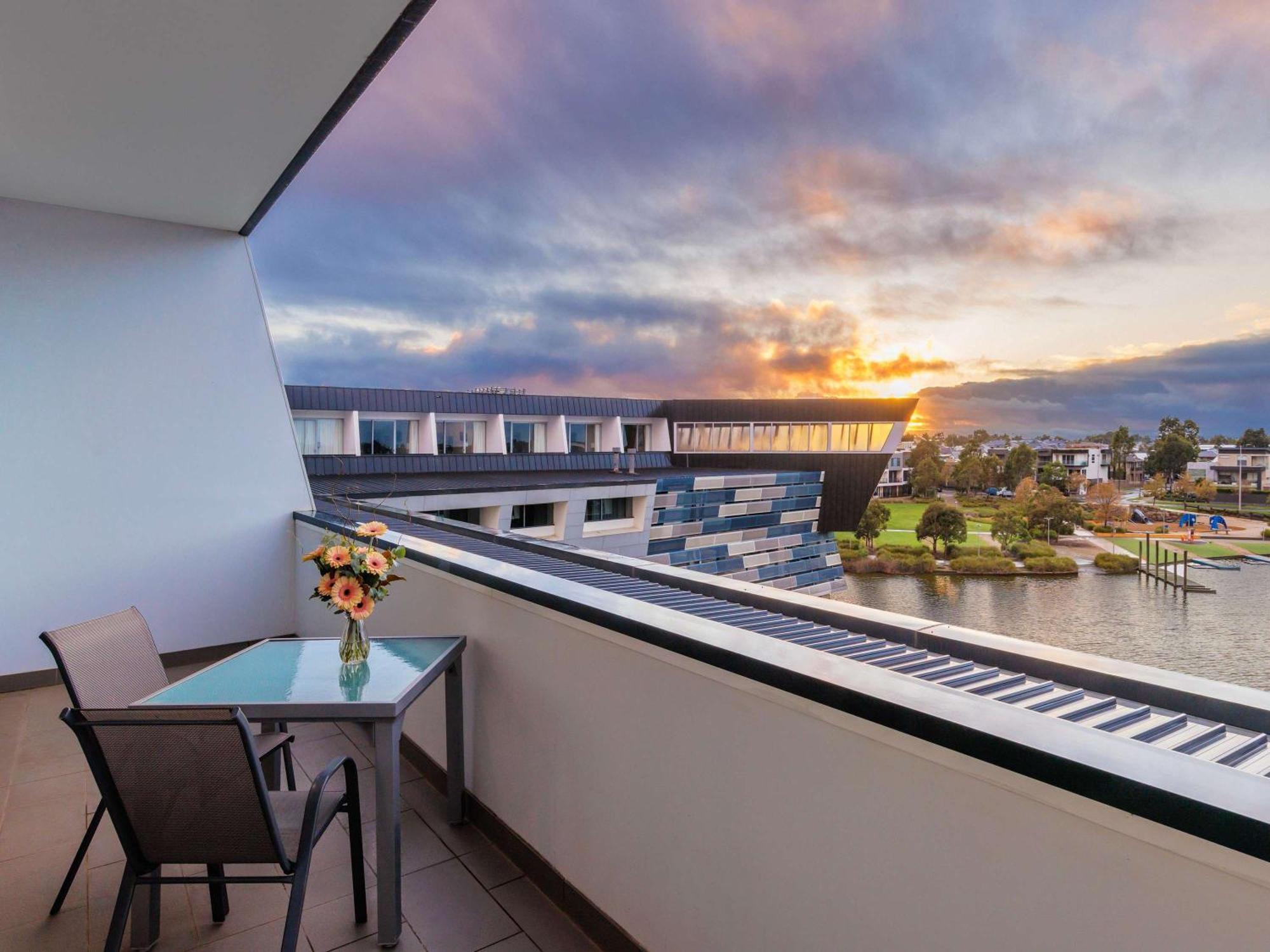 เมอร์เคียว เมลเบิร์น คาโรไลน์ สปริงส์ Hotel แคโรไลน์สปริงส์ ภายนอก รูปภาพ
